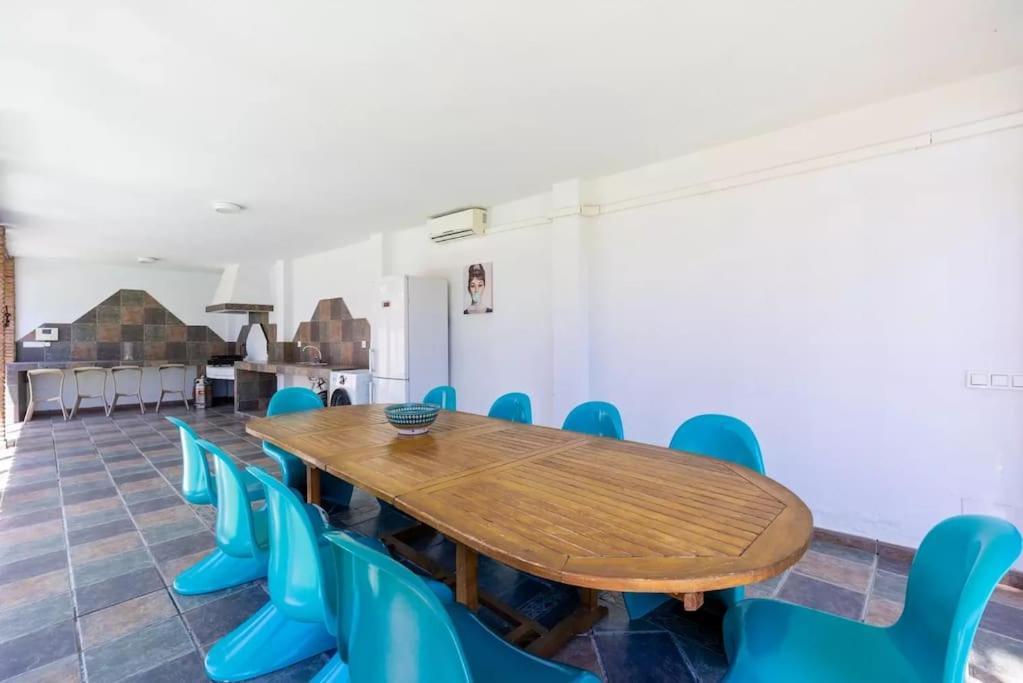 Ohana Luxury Villa With Heated Pool Malaga Exterior photo